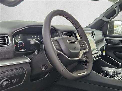 New 2026 Jeep Grand Wagoneer 4WD image 3