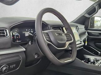 New 2026 Jeep Grand Wagoneer 4WD video 3