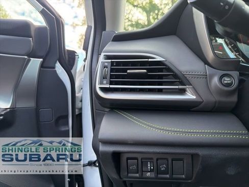 Certified 2025 Subaru Outback Onyx Edition AWD/4WD image 43