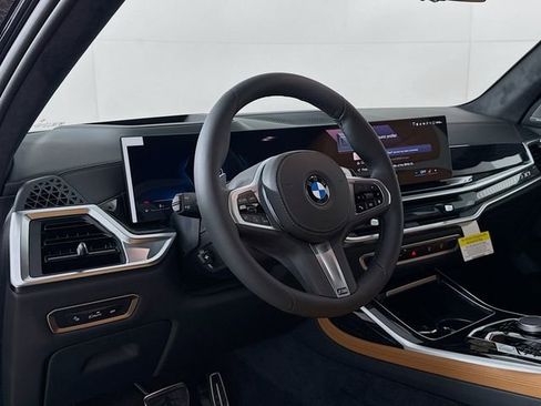 New 2026 BMW X7 xDrive40i w/ M Sport Package image 9