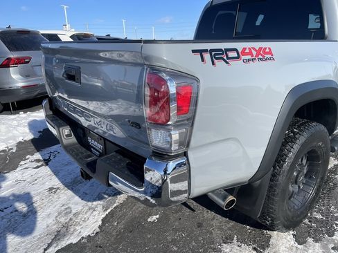 Used 2020 Toyota Tacoma TRD Off-Road image 27
