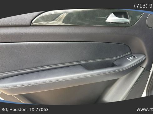 Used 2017 Mercedes-Benz GLS 450 4MATIC image 26