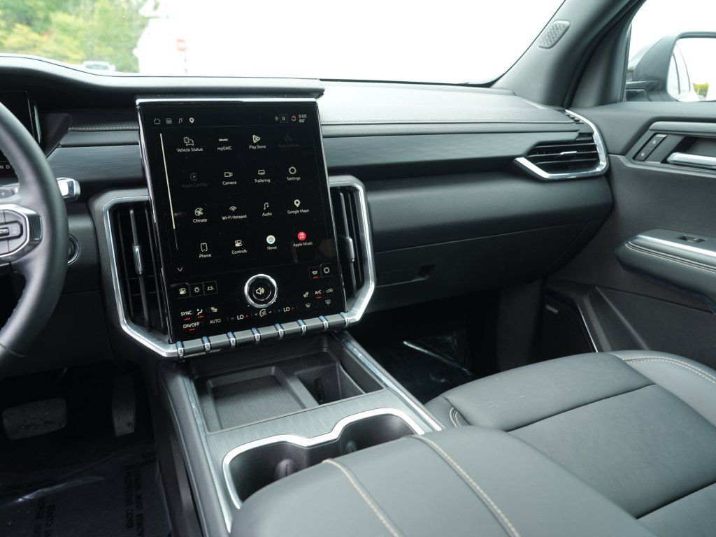 Certified 2026 GMC Acadia Elevation w/ Elevation Premium Package AWD/4WD image 21