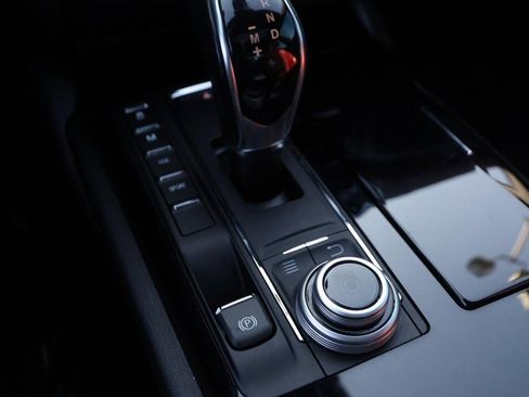 Used 2018 Maserati Ghibli S GranLusso image 18