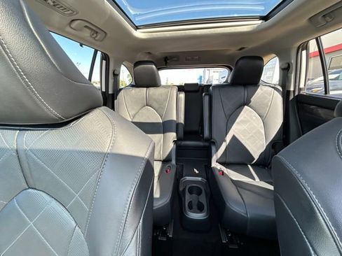 Used 2021 Toyota Highlander Platinum AWD/4WD image 41
