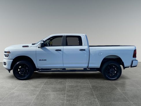 Used 2025 RAM 2500 Big Horn AWD/4WD image 2