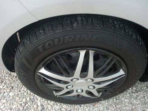 Used 2012 Ford Fiesta S FWD image 46