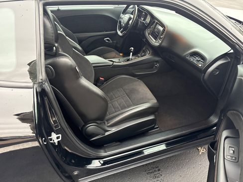 Used 2020 Dodge Challenger R/T image 19