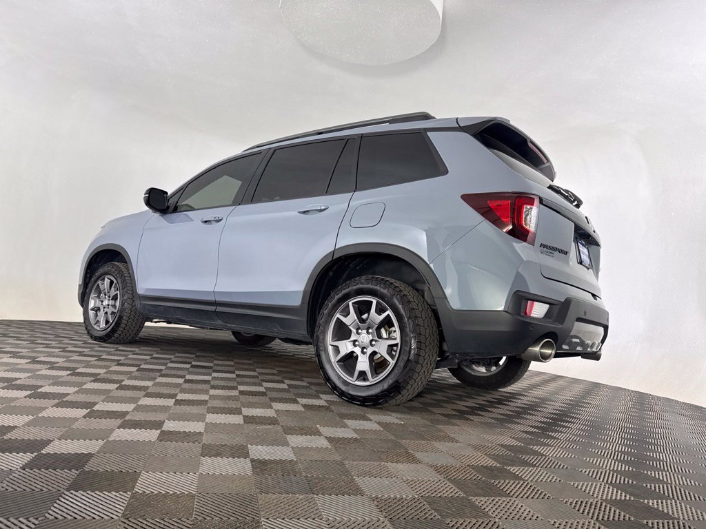 Used 2024 Honda Passport TrailSport image 11