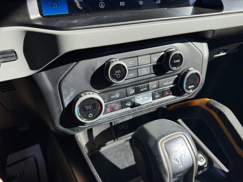 Certified 2023 Ford Bronco Badlands w/ Sasquatch Package image 34