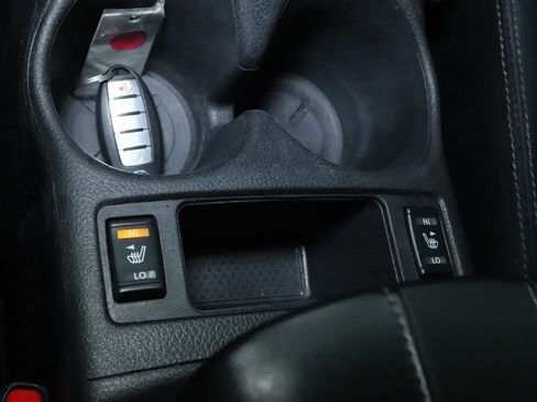 Used 2019 Nissan Rogue SV image 24