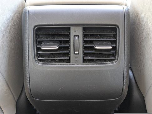 Used 2020 Honda Accord Touring image 16