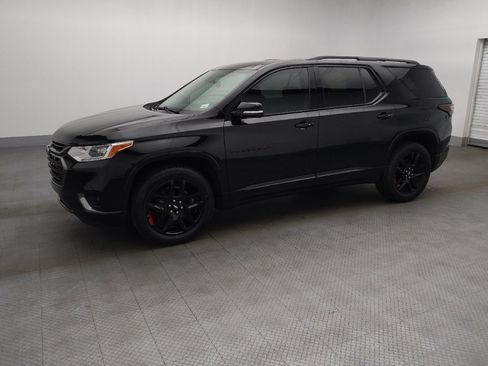 Used 2019 Chevrolet Traverse Premier w/ Redline Edition FWD image 2