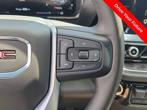 Used 2026 GMC Sierra 1500 SLT RWD image 8