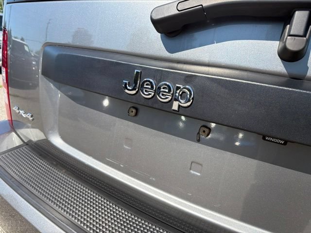 Used 2012 Jeep Liberty Sport w/ Popular Equipment Group AWD/4WD image 31