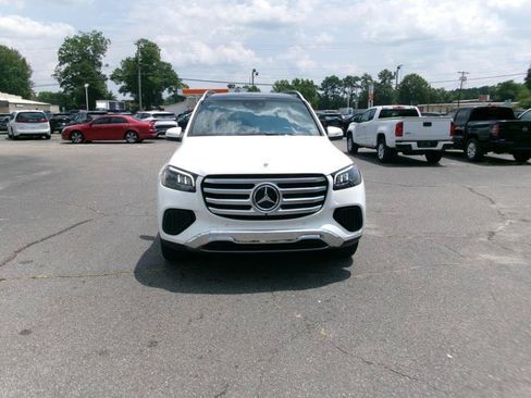 Used 2025 Mercedes-Benz GLS 450 4MATIC image 3