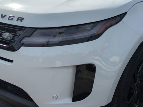 Used 2024 Land Rover Range Rover Evoque S image 10