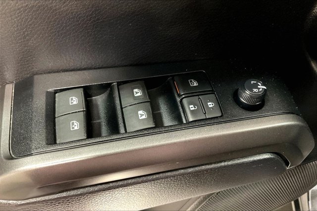 Used 2020 Toyota Tacoma TRD Sport w/ Technology Package AWD/4WD image 40