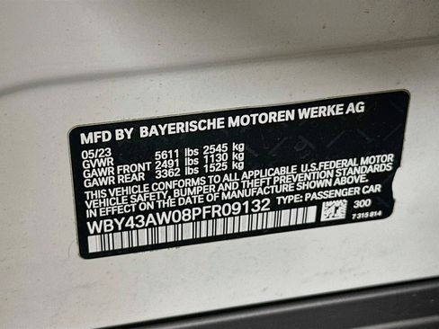 Used 2023 BMW i4 eDrive35 RWD image 12