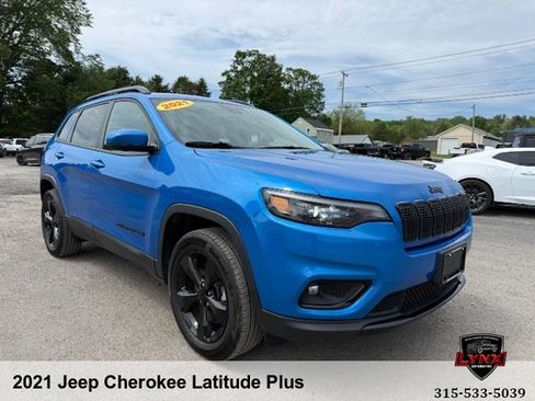 Used 2021 Jeep Cherokee Latitude Plus AWD/4WD image 7