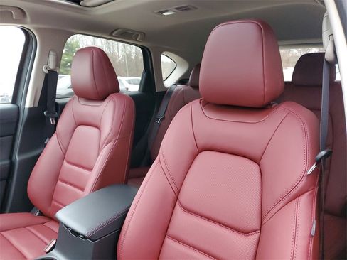 New 2025 MAZDA CX-5 Carbon Edition image 13