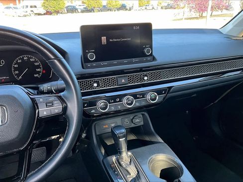 Certified 2022 Honda Civic EX image 6