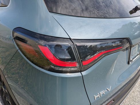 Used 2025 Honda HR-V Sport image 21
