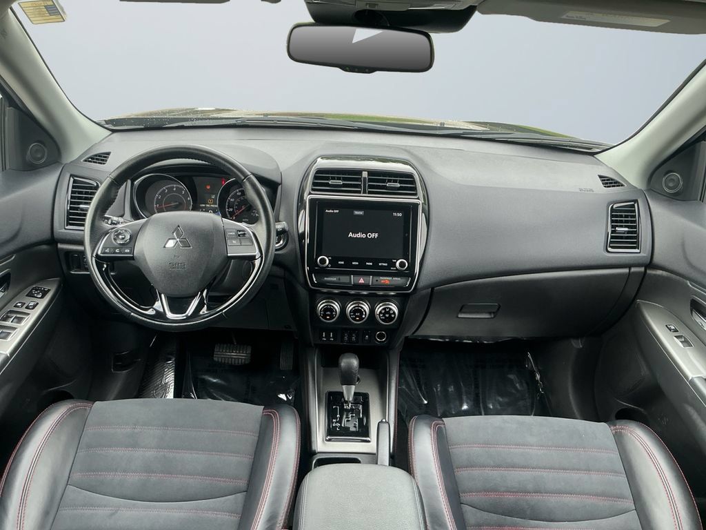 Used 2024 Mitsubishi Outlander Sport SE AWD/4WD image 11