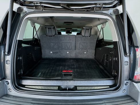 Used 2019 GMC Yukon XL SLT w/ Premium Edition RWD image 19