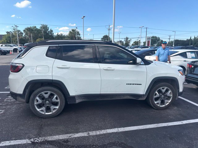 Used 2018 Jeep Compass Limited w/ Safe & Security Group AWD/4WD image 9