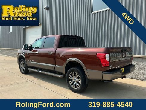 Used 2018 Nissan Titan Platinum Reserve w/ Platinum Utility Package AWD/4WD image 2