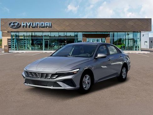 New 2026 Hyundai Elantra SE image 1