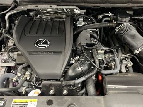 Used 2025 Lexus RX 500h F Sport image 28
