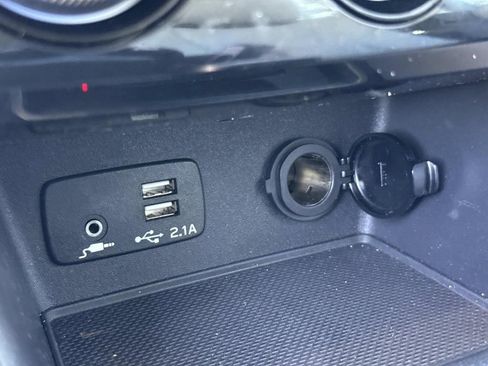 Used 2021 Subaru Forester Limited w/ Popular Package #3 image 34