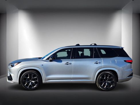 Used 2025 Lexus TX 500h TX 500h F SPORT Premium image 2