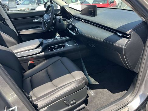 Used 2023 Genesis GV70 2.5T w/ Select Package AWD/4WD image 31