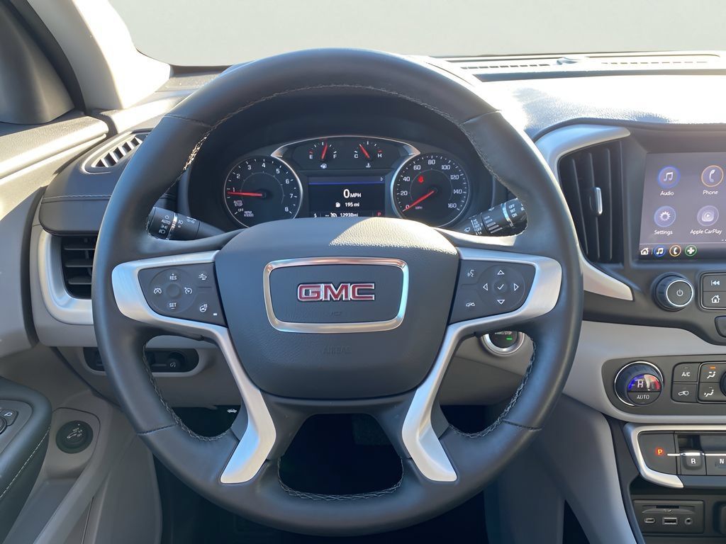 Used 2024 GMC Terrain SLT w/ Tech Package AWD/4WD image 21