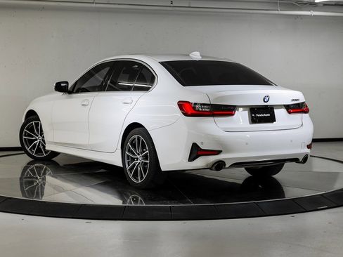 Used 2019 BMW 330i Sedan w/ Convenience Package image 3