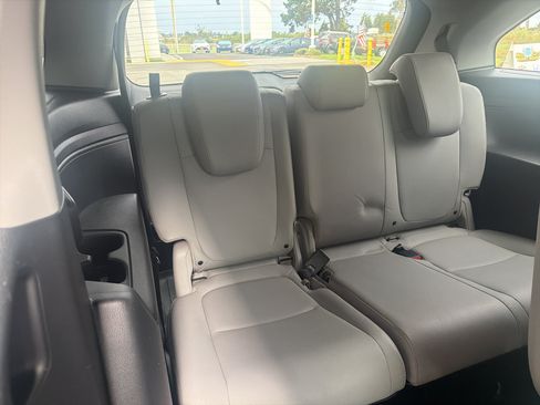 Used 2019 Honda Odyssey EX-L image 16