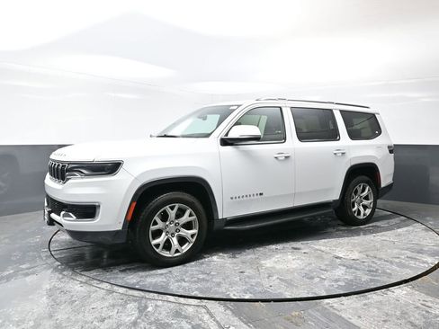 Used 2022 Jeep Wagoneer Series II image 8