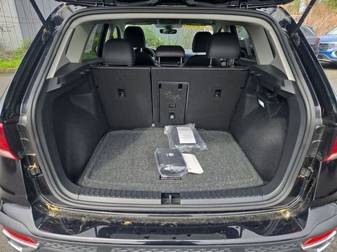 Certified 2024 Volkswagen Taos SE AWD/4WD image 12