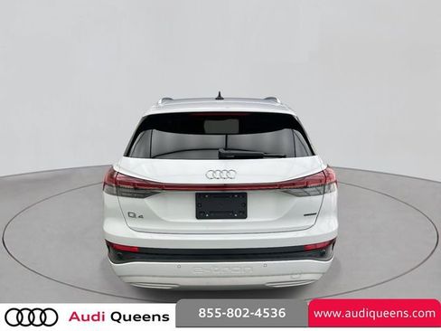 Certified 2022 Audi Q4 e-tron Prestige image 5