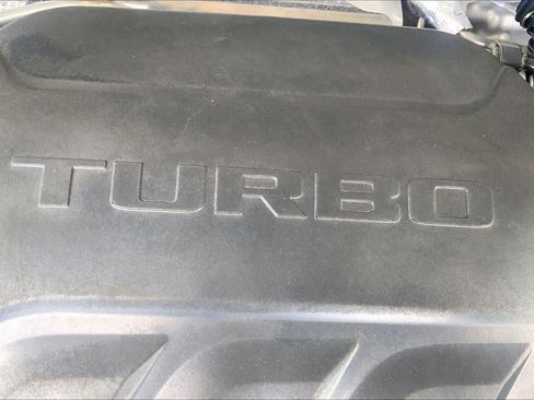 Used 2023 Buick Encore GX Preferred w/ Cold Weather Comfort Package FWD image 31