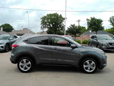Used 2022 Honda HR-V LX image 5