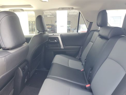Certified 2024 Toyota 4Runner SR5 Premium w/ Moonroof Package AWD/4WD image 11