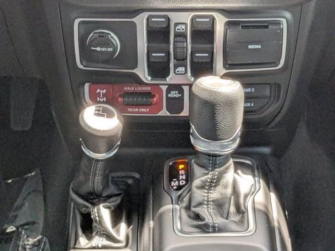 New 2026 Jeep Wrangler Unlimited Sport AWD/4WD image 19