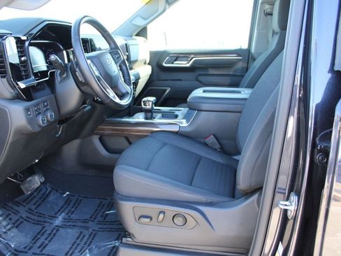 Used 2022 Chevrolet Silverado 1500 RST image 15