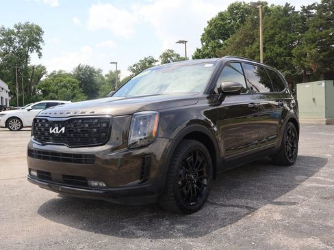 Certified 2022 Kia Telluride SX w/ SX Prestige Package AWD/4WD image 4