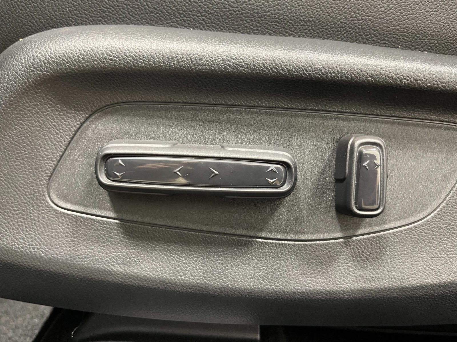 New 2027 Honda HR-V EX-L image 14