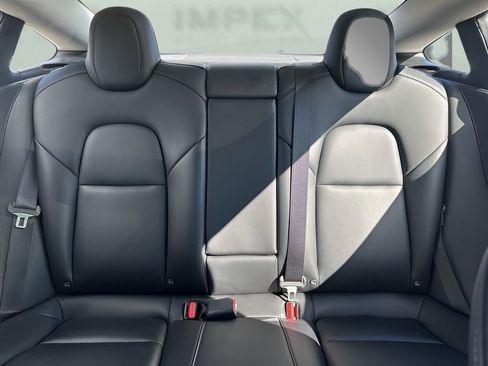 Used 2021 Tesla Model 3 Long Range image 12